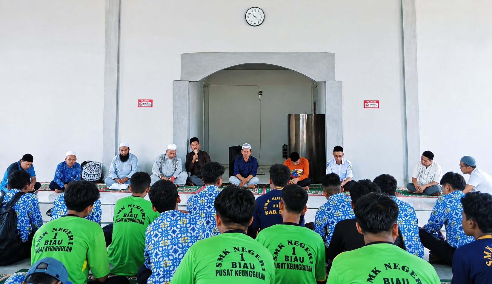Ketika Silaturahmi Menembus Batas Negara, Jamaah Pakistan Hadir di SMK Negeri 1 Biau